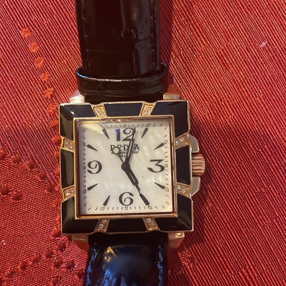 Dedia Watch

Worn just a few times
Excellent condition - Picture 2 of 7